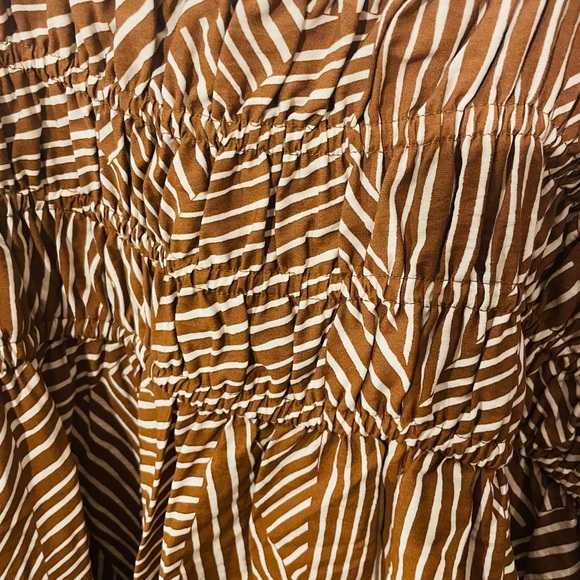 Geometric printed maxi dress with pockets - Picture 3 of 3